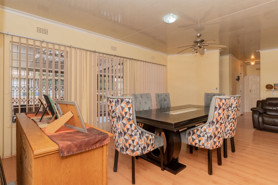 6 Bedroom Property for Sale in Selcourt Gauteng