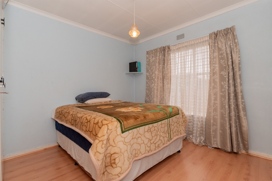6 Bedroom Property for Sale in Selcourt Gauteng
