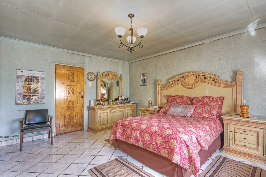 3 Bedroom Property for Sale in Lenasia South Gauteng