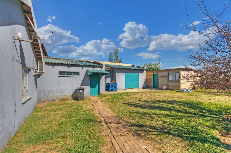 3 Bedroom Property for Sale in Lenasia South Gauteng