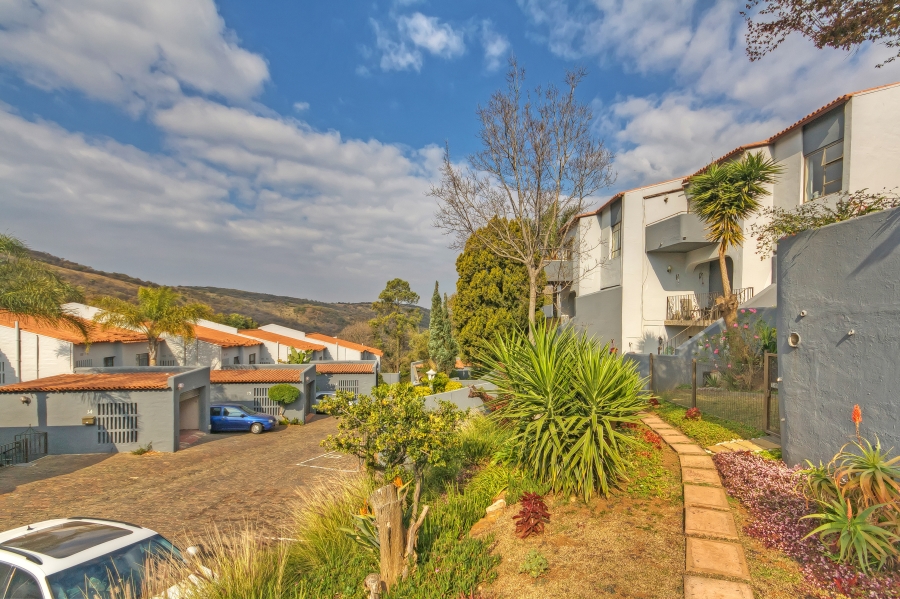 3 Bedroom Property for Sale in Mondeor Gauteng