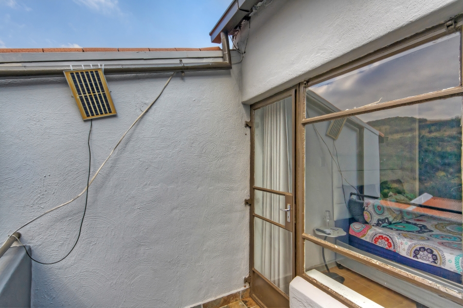 3 Bedroom Property for Sale in Mondeor Gauteng