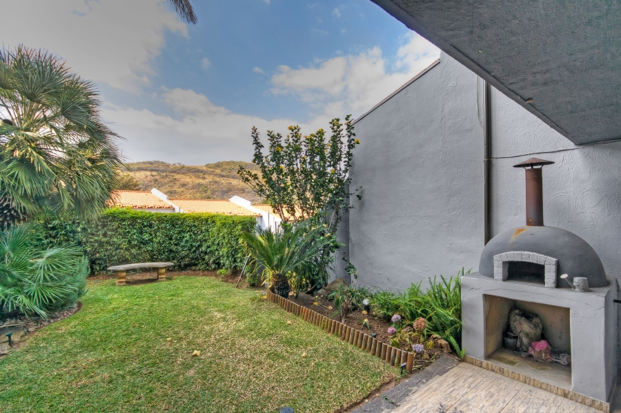 3 Bedroom Property for Sale in Mondeor Gauteng