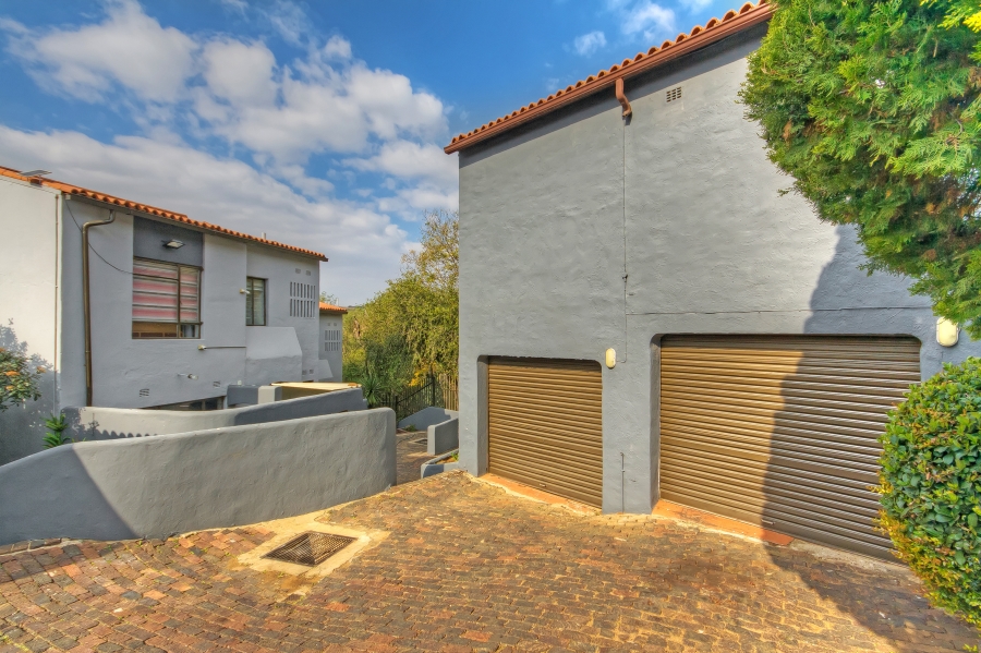 3 Bedroom Property for Sale in Mondeor Gauteng