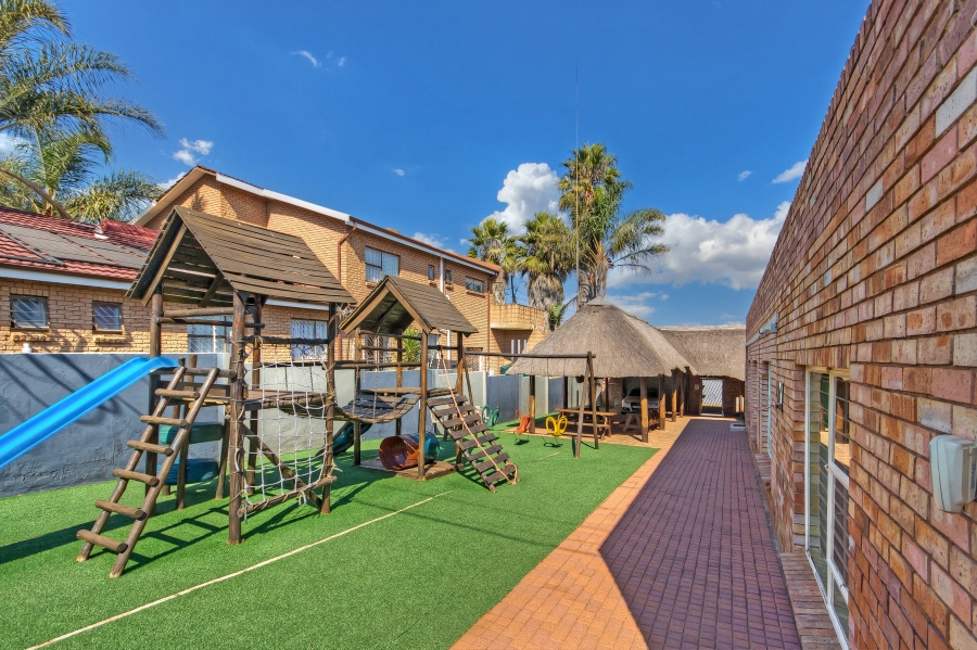 3 Bedroom Property for Sale in Crosby Gauteng