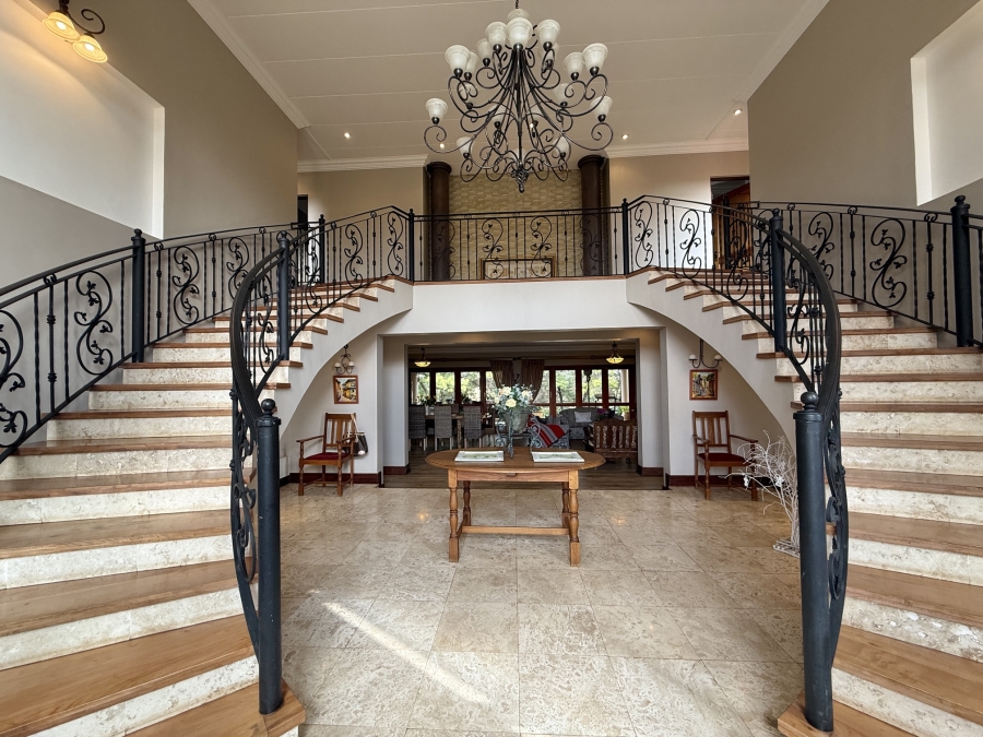 6 Bedroom Property for Sale in Olympus AH Gauteng