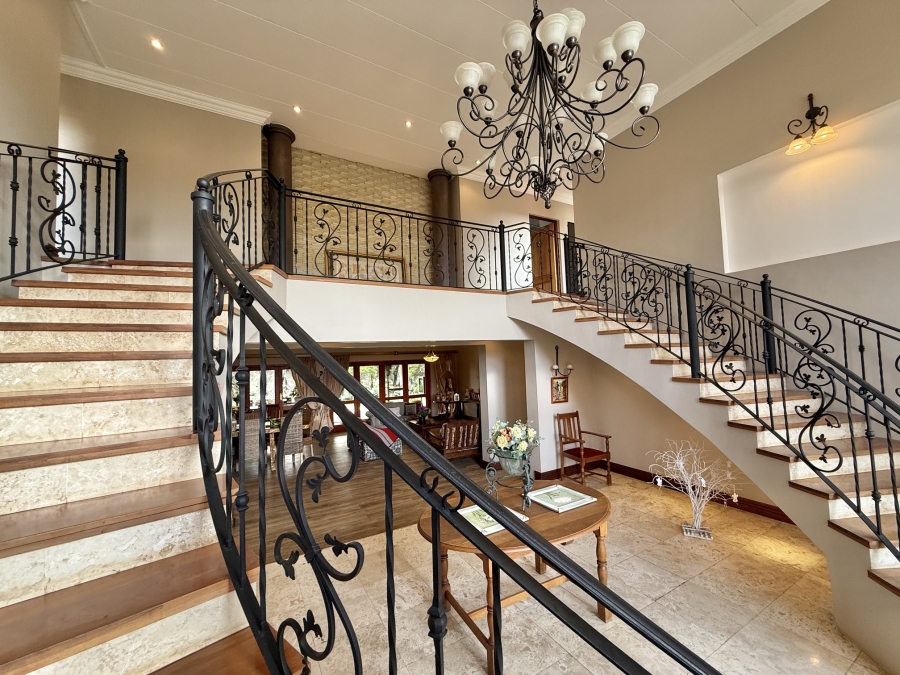 6 Bedroom Property for Sale in Olympus AH Gauteng