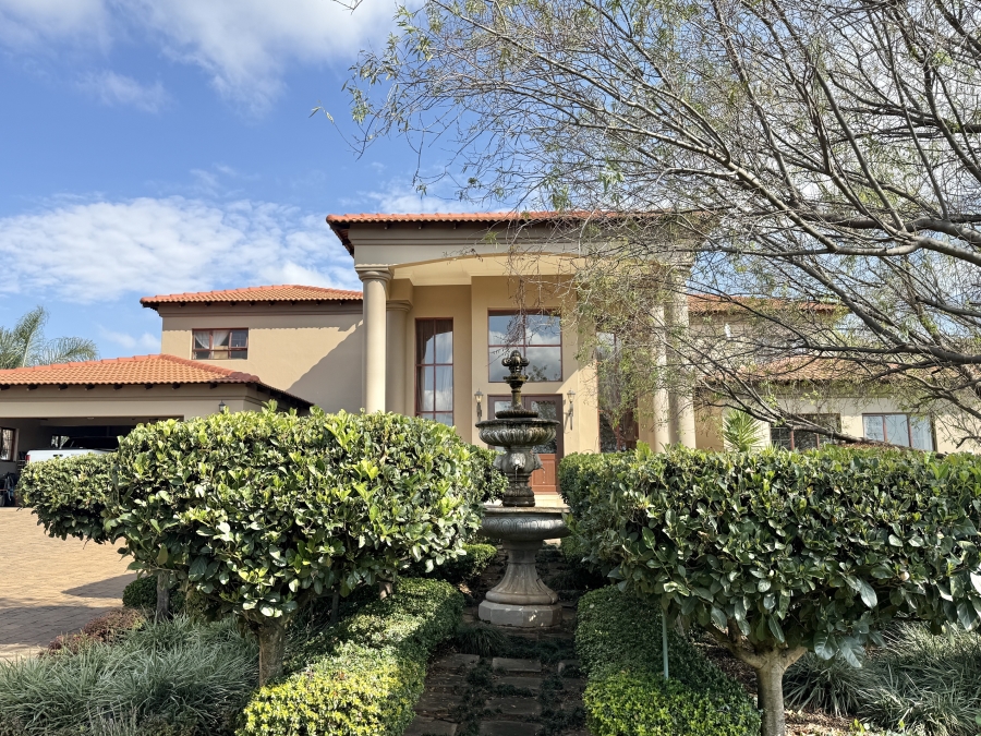 6 Bedroom Property for Sale in Olympus AH Gauteng