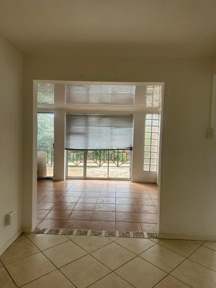 To Let 2 Bedroom Property for Rent in Sundowner Gauteng