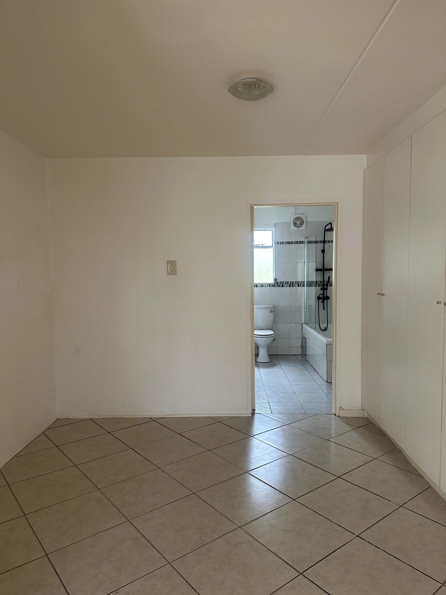 To Let 2 Bedroom Property for Rent in Sundowner Gauteng
