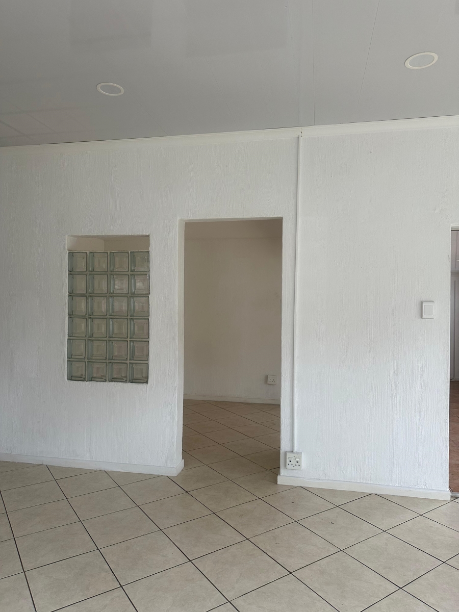 To Let 2 Bedroom Property for Rent in Sundowner Gauteng