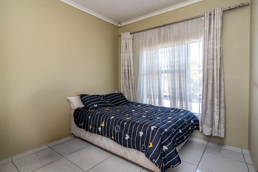 2 Bedroom Property for Sale in Willowbrook Gauteng