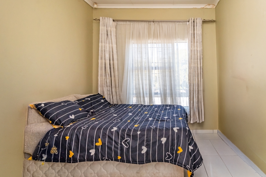 2 Bedroom Property for Sale in Willowbrook Gauteng