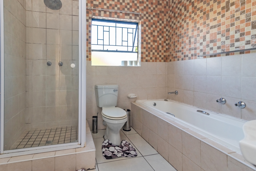 2 Bedroom Property for Sale in Willowbrook Gauteng