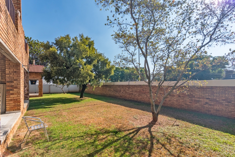 2 Bedroom Property for Sale in Willowbrook Gauteng