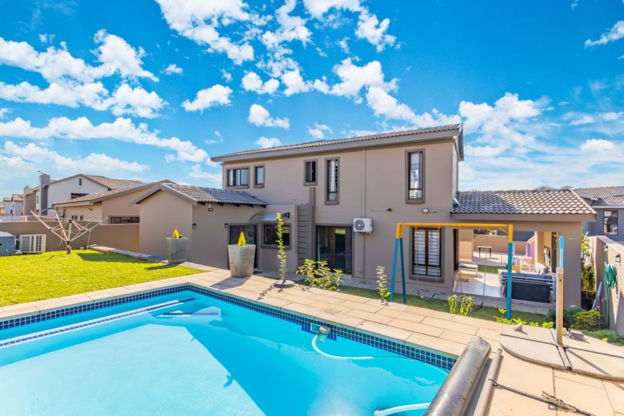 5 Bedroom Property for Sale in Sunninghill Gauteng