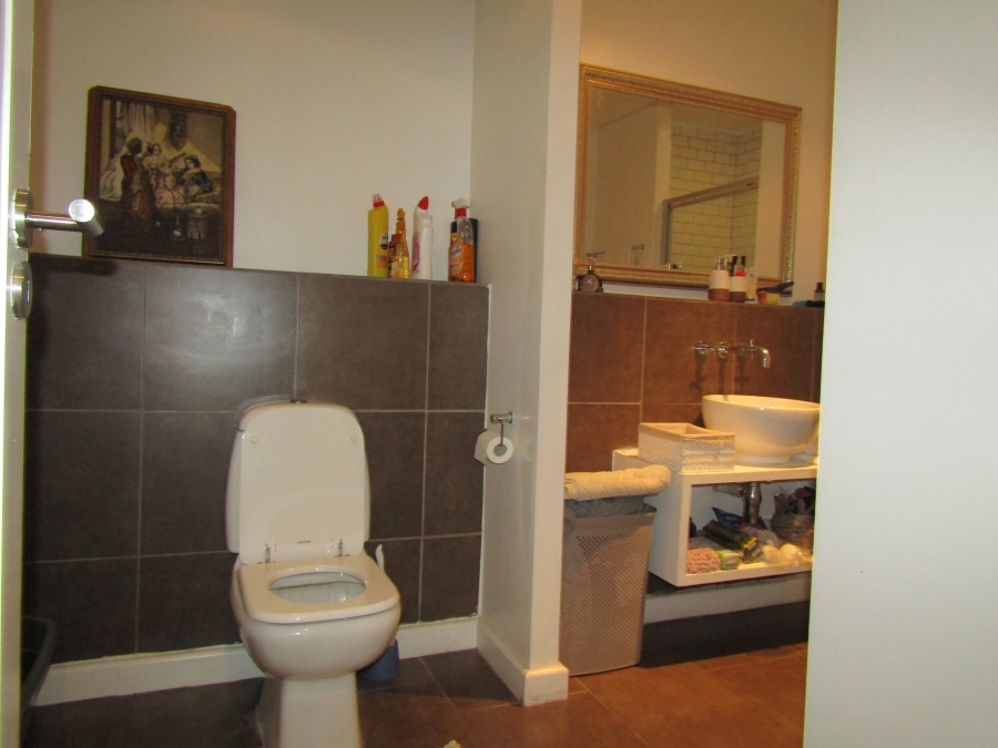 To Let 1 Bedroom Property for Rent in Newtown Gauteng