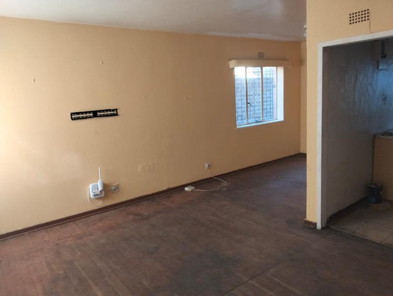 2 Bedroom Property for Sale in Forest Hill Gauteng