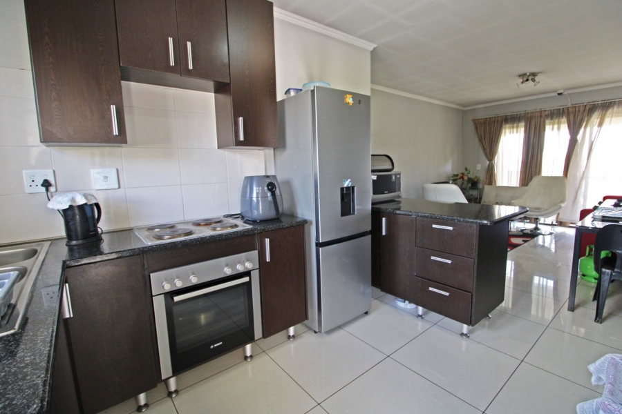 2 Bedroom Property for Sale in Noordwyk Gauteng