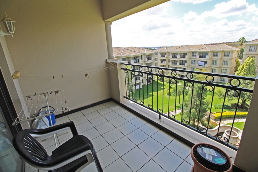 2 Bedroom Property for Sale in Noordwyk Gauteng