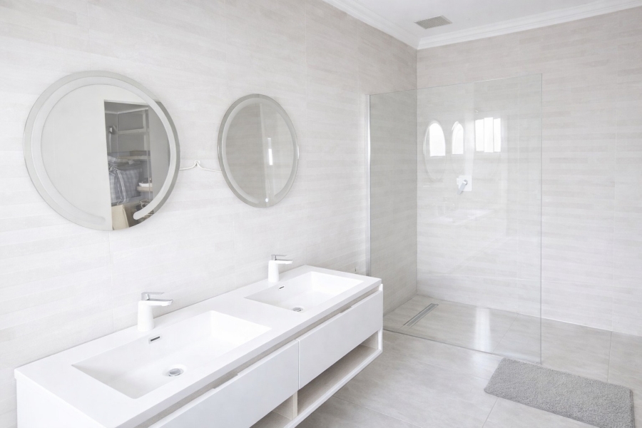 11 Bedroom Property for Sale in Lakefield Gauteng