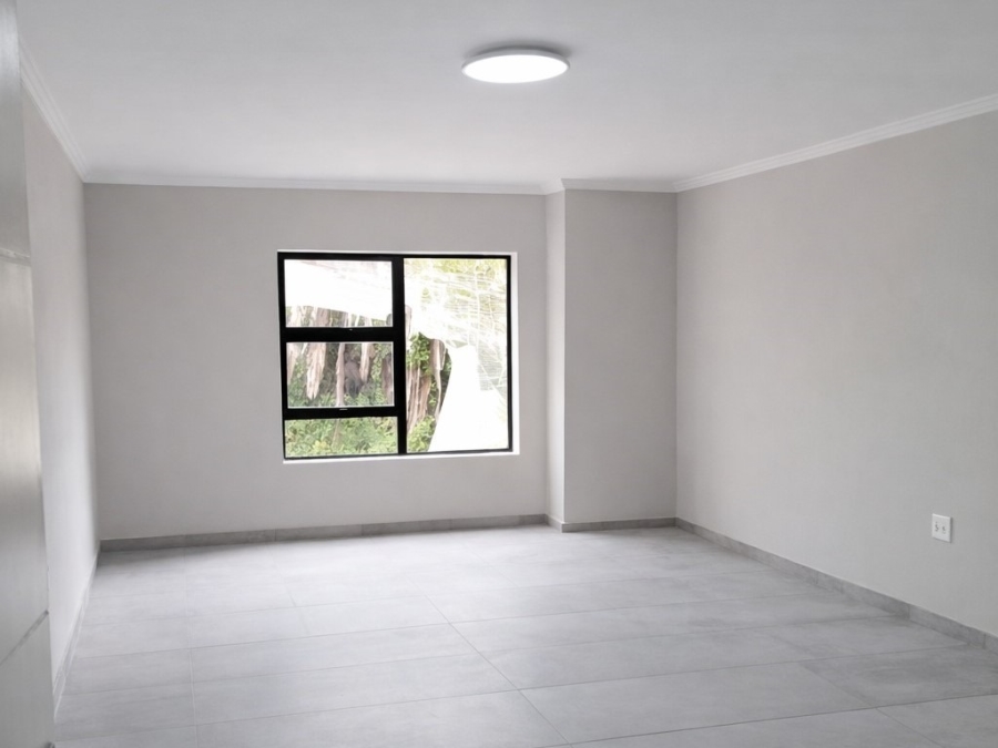 11 Bedroom Property for Sale in Lakefield Gauteng