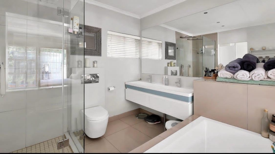 2 Bedroom Property for Sale in Woodmead Gauteng
