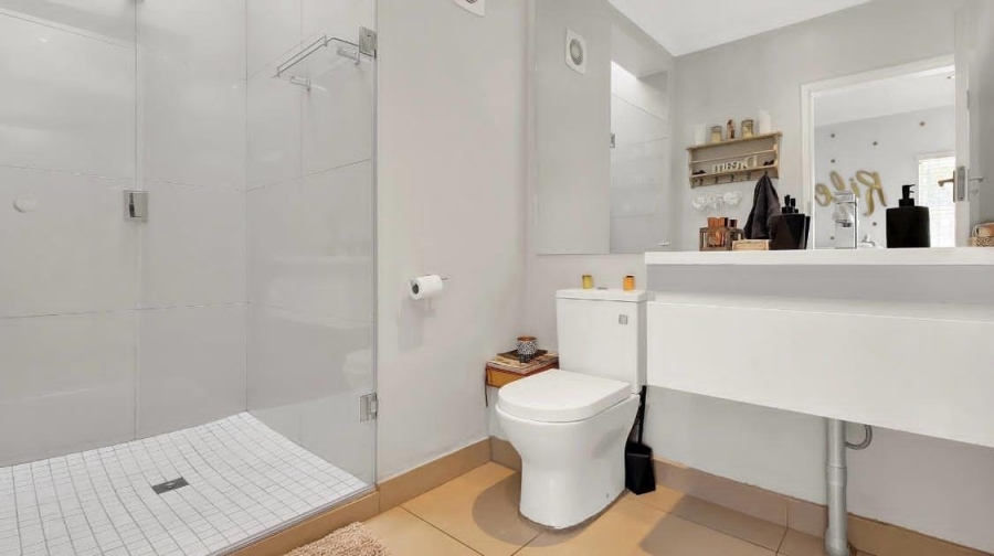 2 Bedroom Property for Sale in Woodmead Gauteng