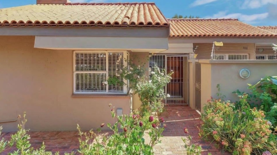 2 Bedroom Property for Sale in Woodmead Gauteng