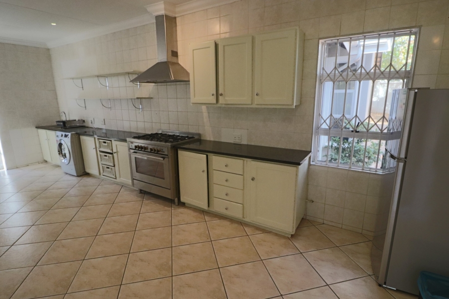 To Let 4 Bedroom Property for Rent in Bryanston West Gauteng