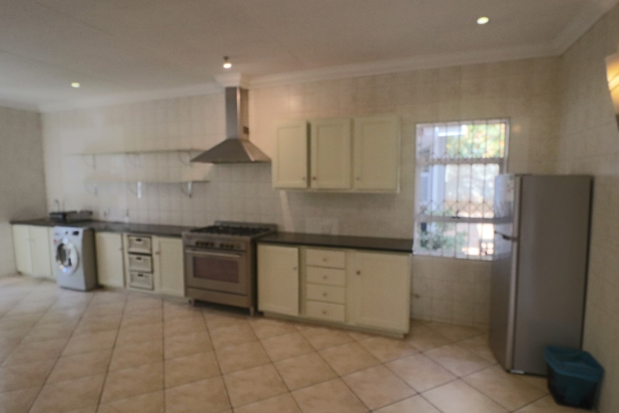 To Let 4 Bedroom Property for Rent in Bryanston West Gauteng
