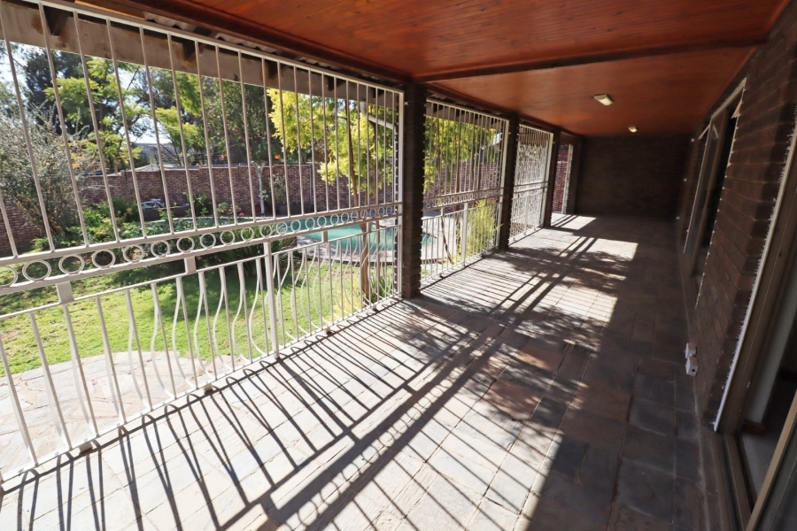 To Let 4 Bedroom Property for Rent in Bryanston West Gauteng