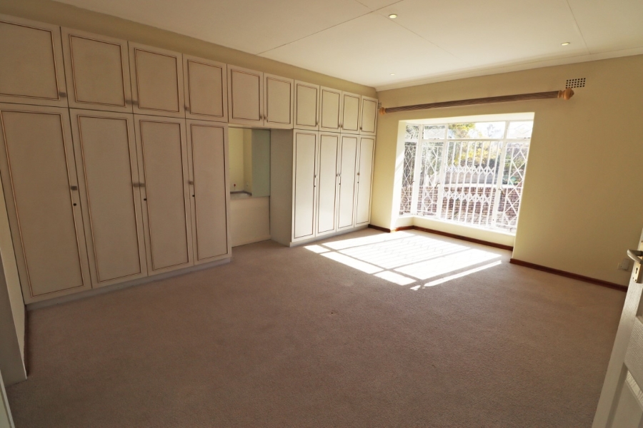 To Let 4 Bedroom Property for Rent in Bryanston West Gauteng