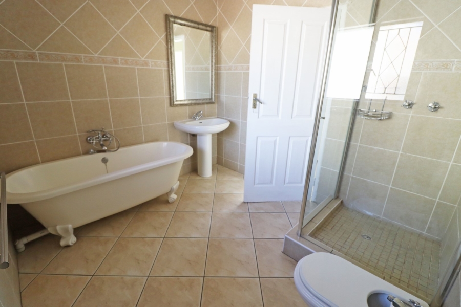 To Let 4 Bedroom Property for Rent in Bryanston West Gauteng