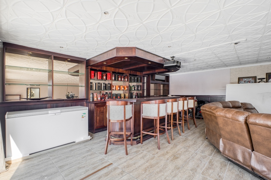 4 Bedroom Property for Sale in Broadacres Gauteng