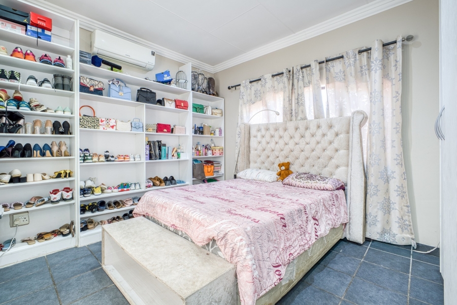 4 Bedroom Property for Sale in Broadacres Gauteng
