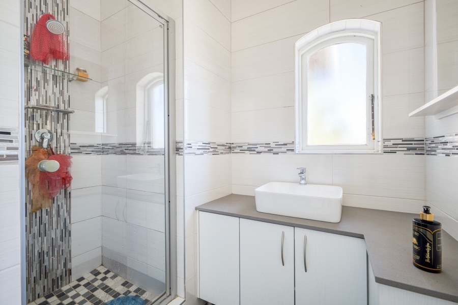4 Bedroom Property for Sale in Broadacres Gauteng