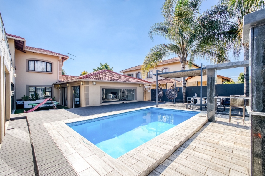 4 Bedroom Property for Sale in Broadacres Gauteng