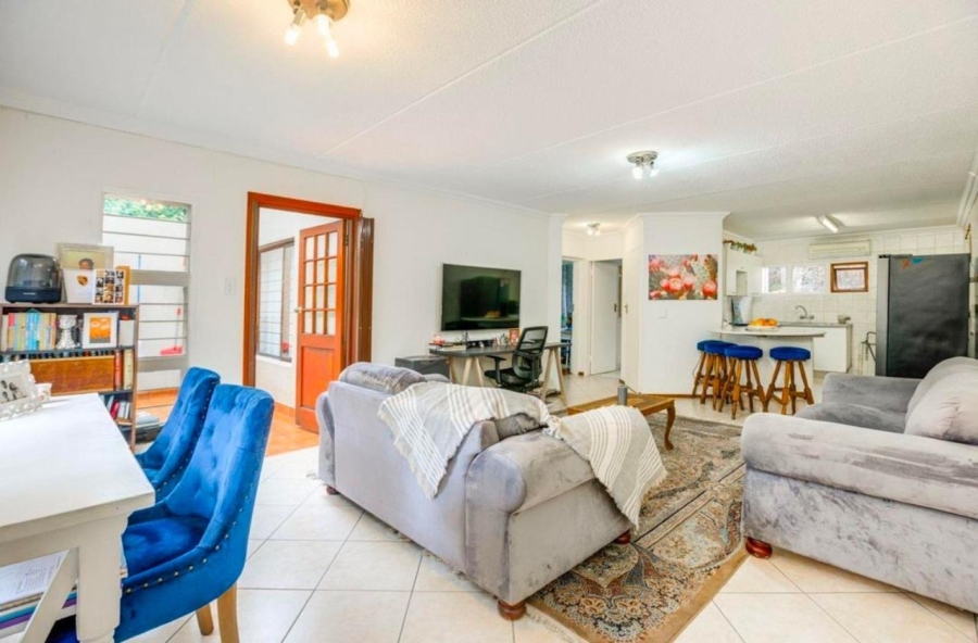 To Let 2 Bedroom Property for Rent in Bryanston Gauteng