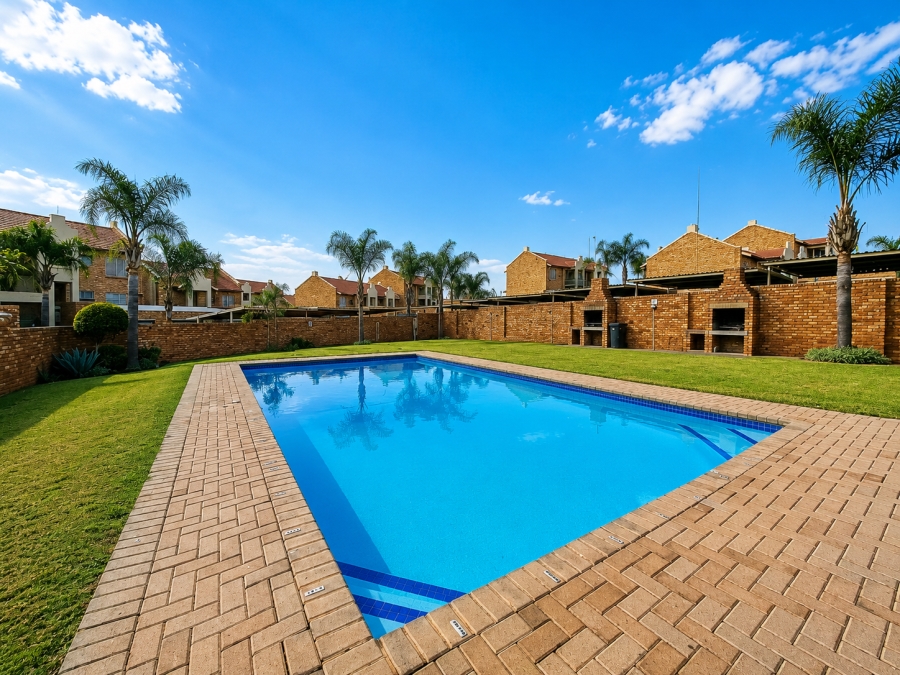 2 Bedroom Property for Sale in Celtisdal Gauteng