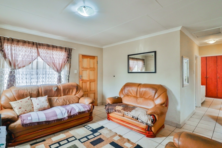 To Let 2 Bedroom Property for Rent in Leopard