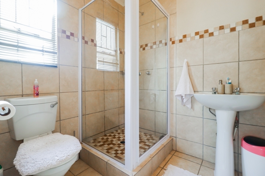 To Let 2 Bedroom Property for Rent in Leopard
