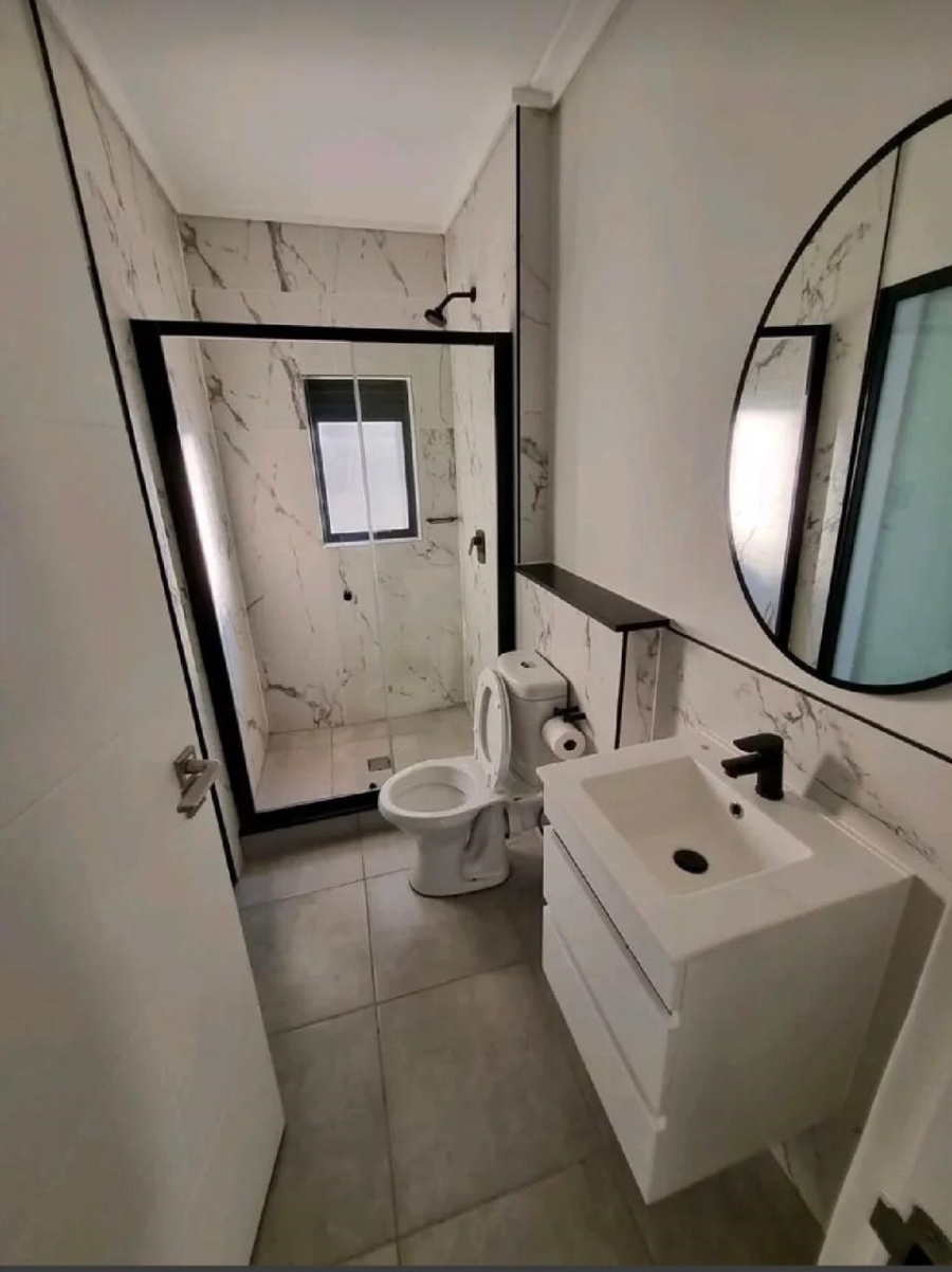 To Let 2 Bedroom Property for Rent in Waterfall Gauteng