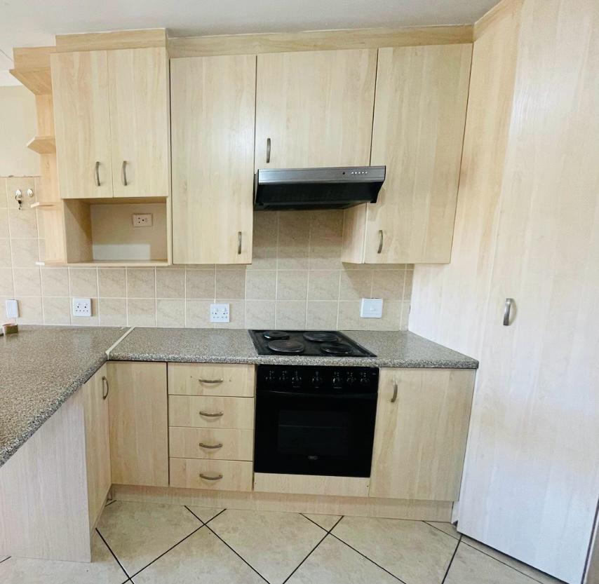 2 Bedroom Property for Sale in Sugar Bush Estate Gauteng