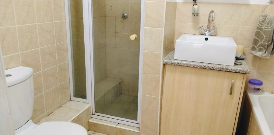 2 Bedroom Property for Sale in Sugar Bush Estate Gauteng
