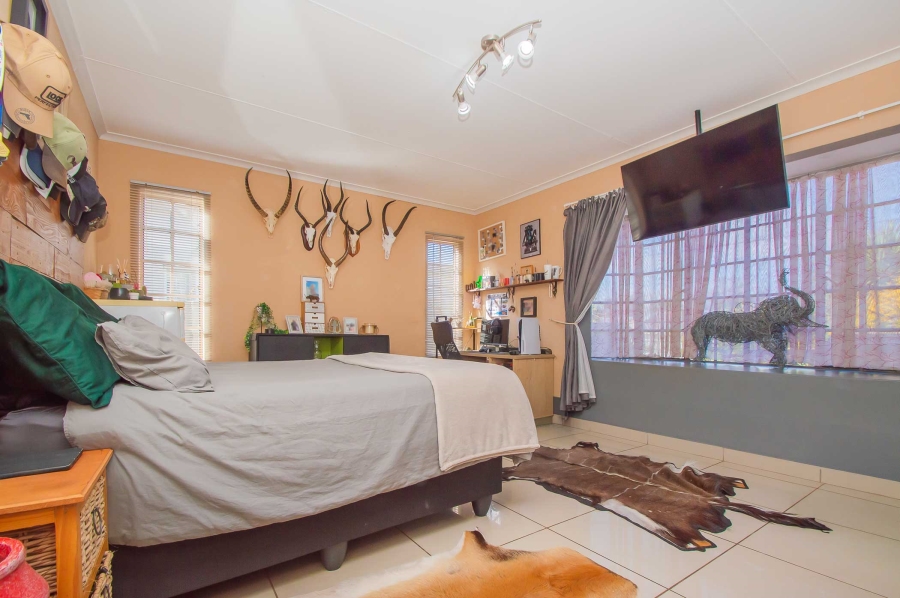 4 Bedroom Property for Sale in Krugersdorp North Gauteng