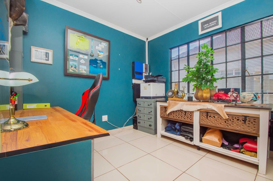 4 Bedroom Property for Sale in Krugersdorp North Gauteng