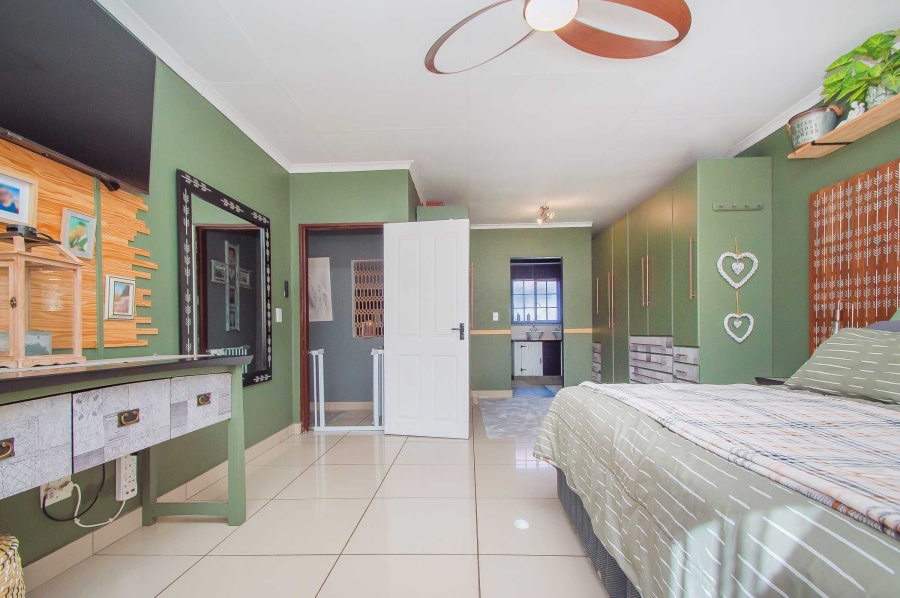 4 Bedroom Property for Sale in Krugersdorp North Gauteng