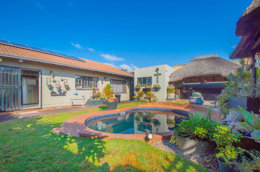 4 Bedroom Property for Sale in Krugersdorp North Gauteng