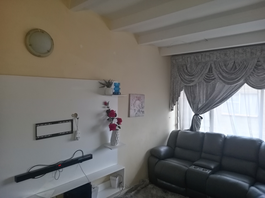 1 Bedroom Property for Sale in Mindalore Gauteng